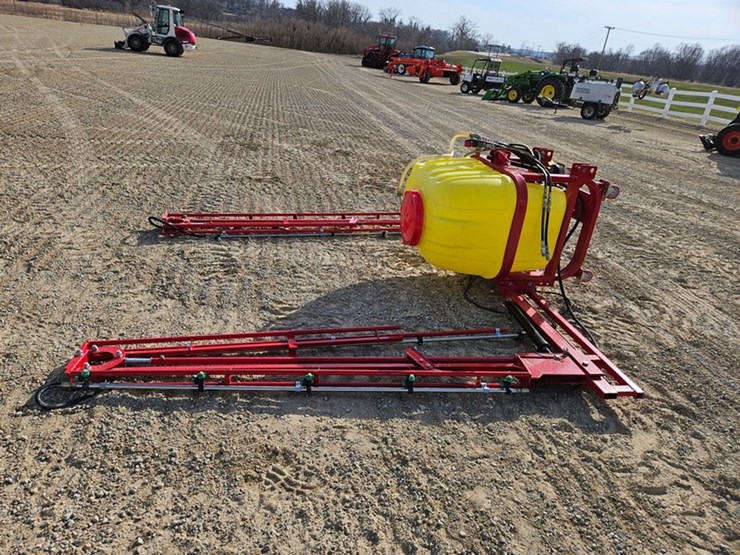 #113-•-3-pt-sprayer-image-7