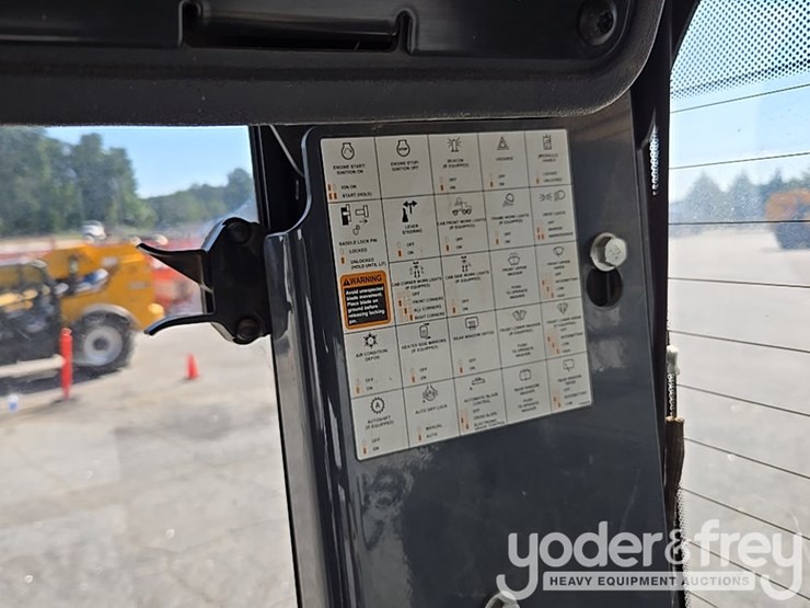 2016-deere-672gp-image-64