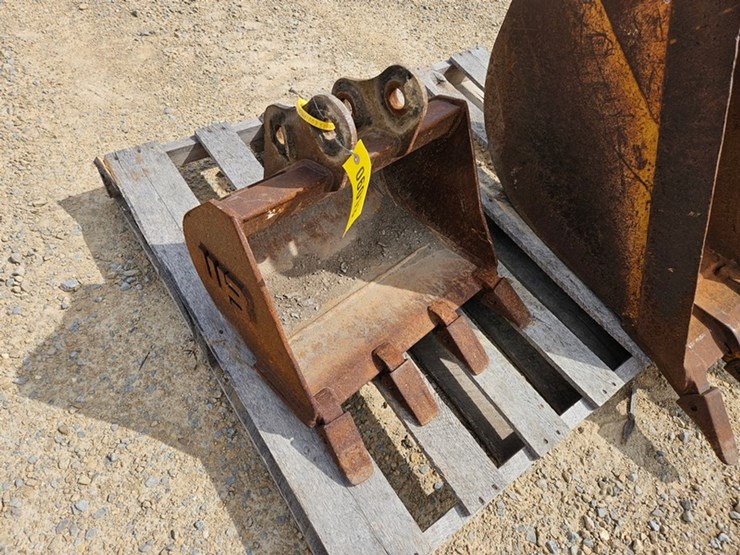 #48-•-2014-wacker-1404-20"-excavator-bucket-image-6