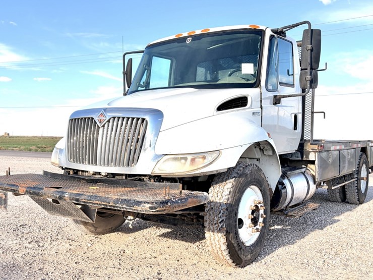 2012-international-durastar-4300-image-1