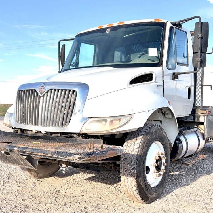 2012 INTERNATIONAL DURASTAR 4300