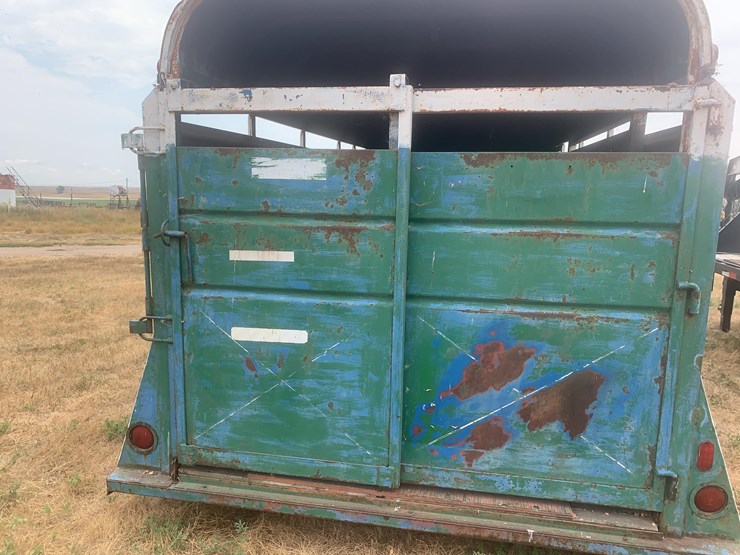 stock-trailer-image-21