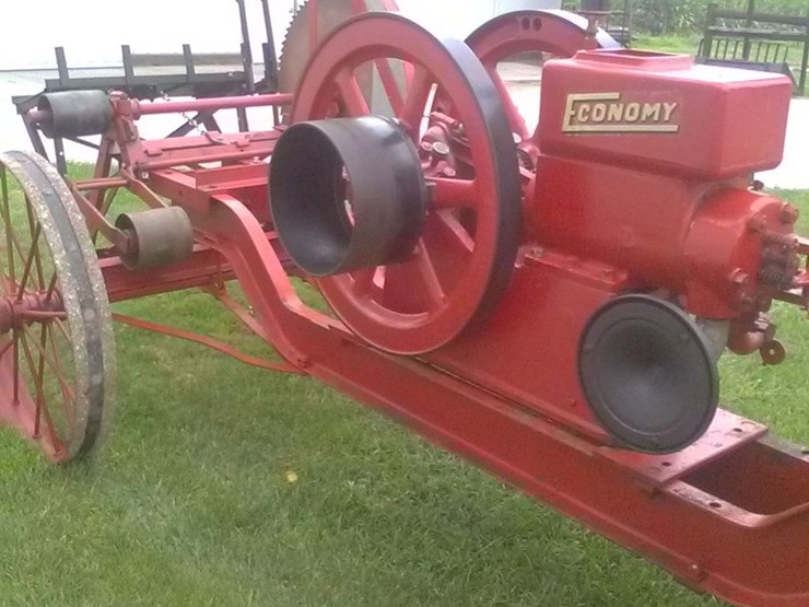 #6030-•-1923-economy-5-hp-gas-engine-on-steel-wheel-trucks-w/-buzz-saw-rig-image-6