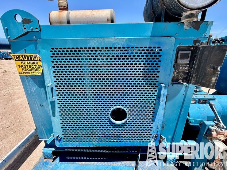 2011-cummins-qsb6.7-image-12