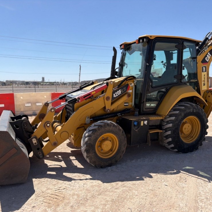 2021 CATERPILLAR 420F2 IT