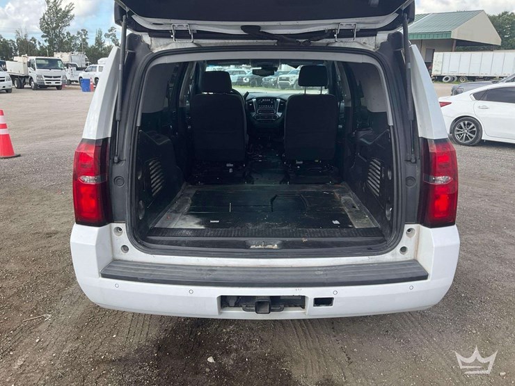 2019-chevrolet-tahoe-image-18