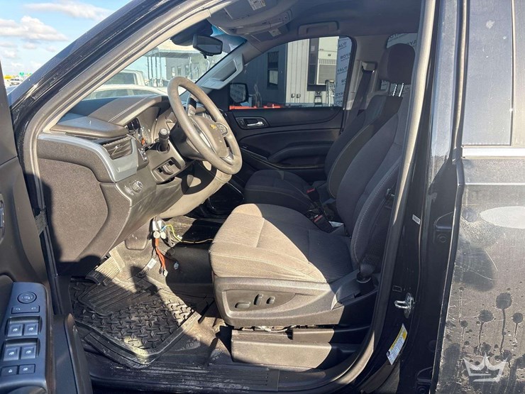 2020-chevrolet-tahoe-image-14