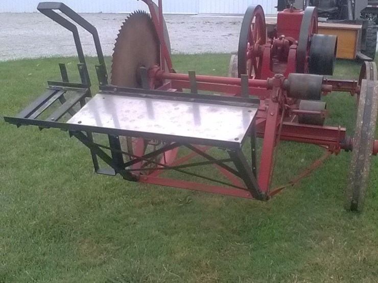 #6030-•-1923-economy-5-hp-gas-engine-on-steel-wheel-trucks-w/-buzz-saw-rig-image-2