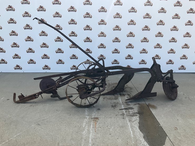 #5305-•-antique-pull-type-two-bottom-moldboard-plow-image-1