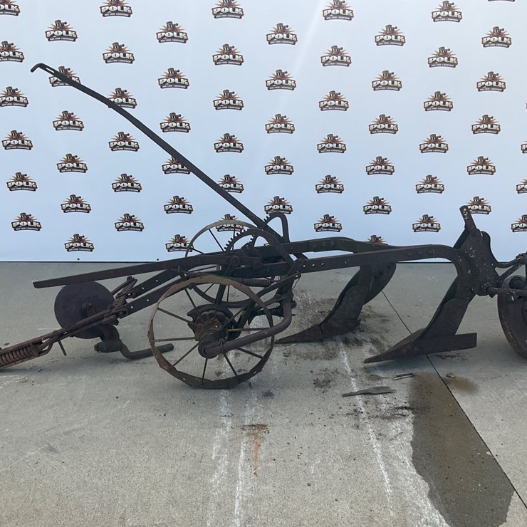 #5305 • Antique Pull-Type Two-Bottom Moldboard Plow