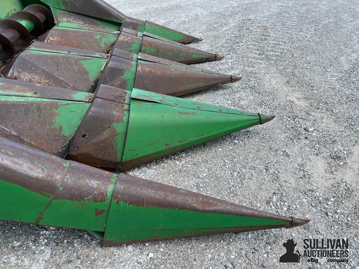 john-deere-444-image-18