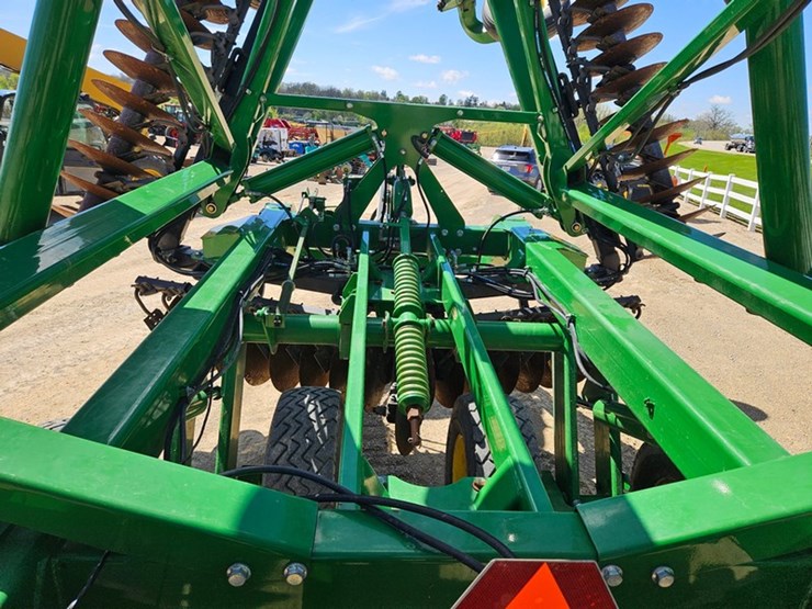 john-deere-2623vt-image-25