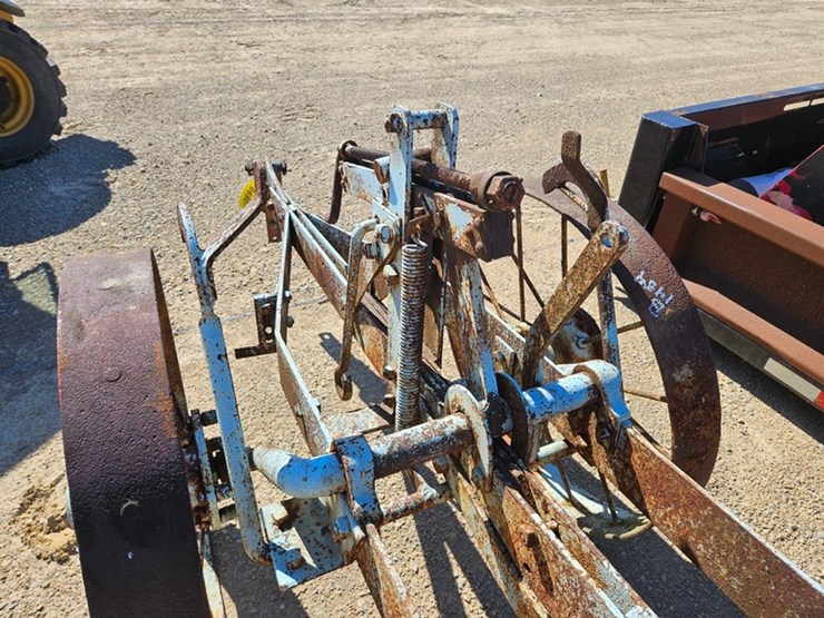 #98-•-pull-type-tile-plow-image-22