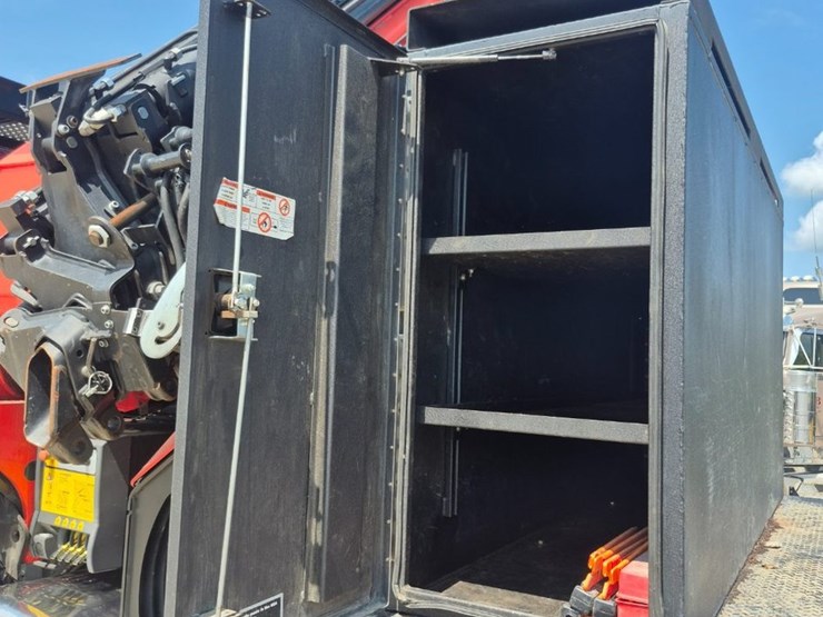 2018-kenworth-t880-image-17