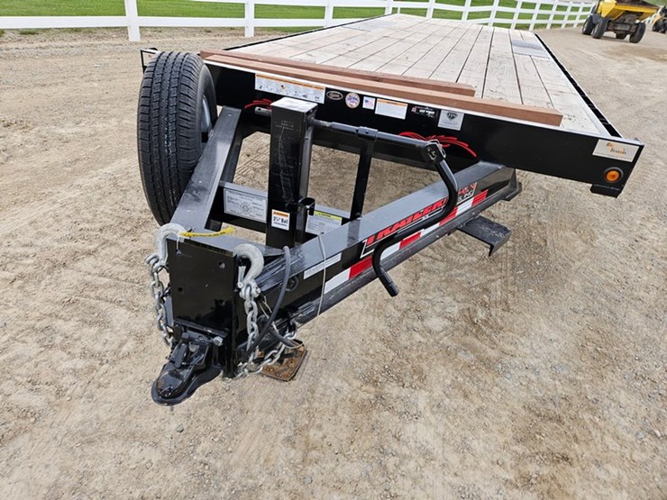 #55-•-2019-trailerman-102"-x-24'-tandem-axle-trailer-image-9