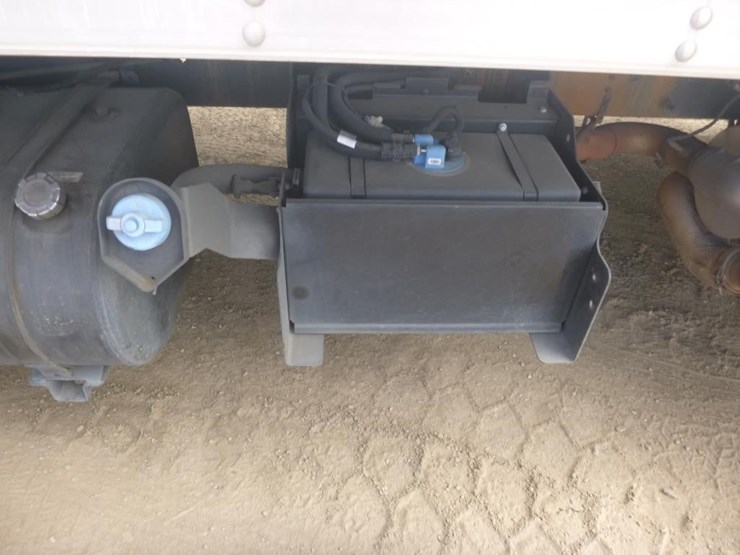 2011-ford-f750-image-14