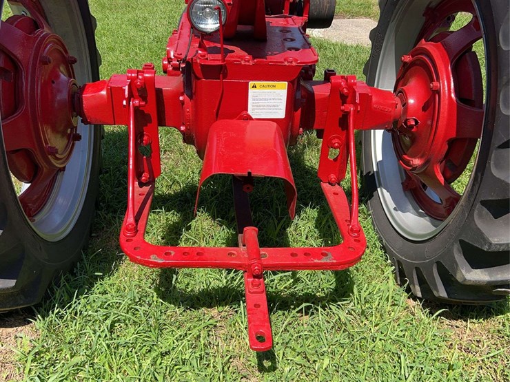 1953-farmall-super-h-image-12