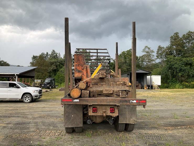 #142-•-1985-international-log-truck-image-4