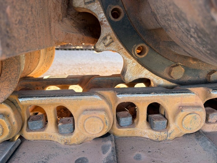2015-caterpillar-326fl-image-7