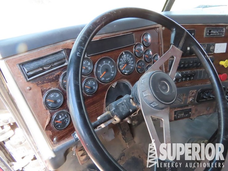 2011-western-star-4900-image-7