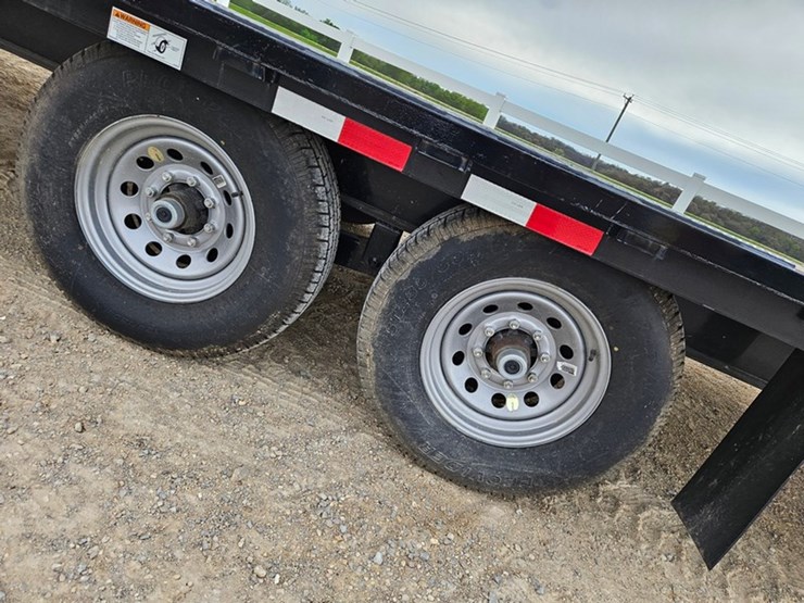 #55-•-2019-trailerman-102"-x-24'-tandem-axle-trailer-image-18