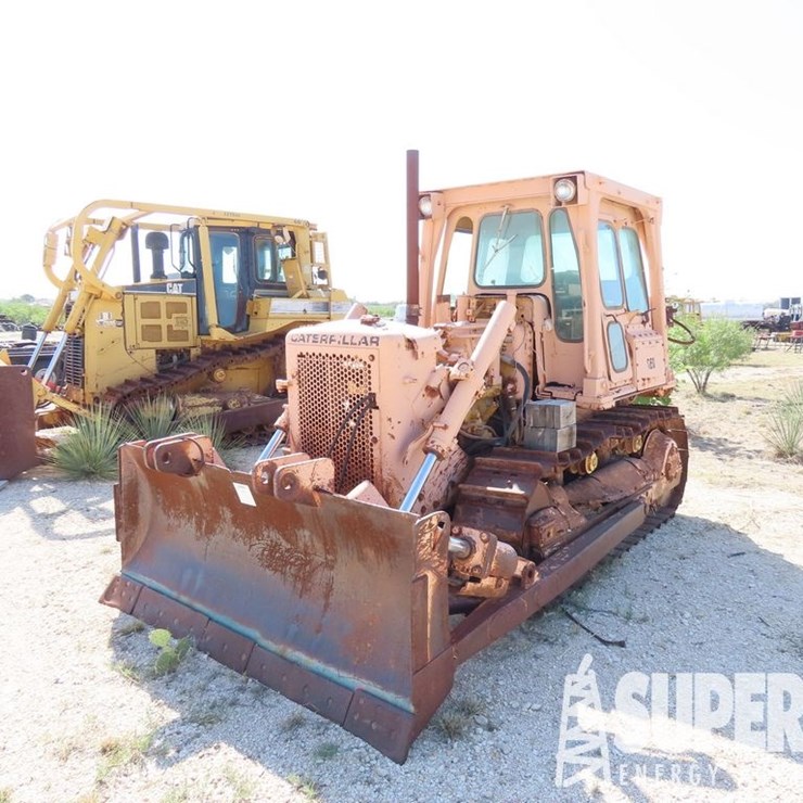 CATERPILLAR D6