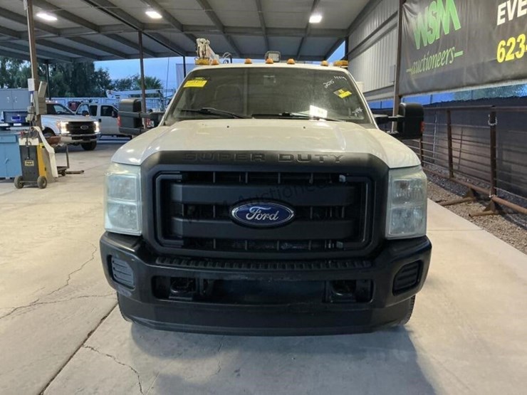 2015-ford-f350-image-3