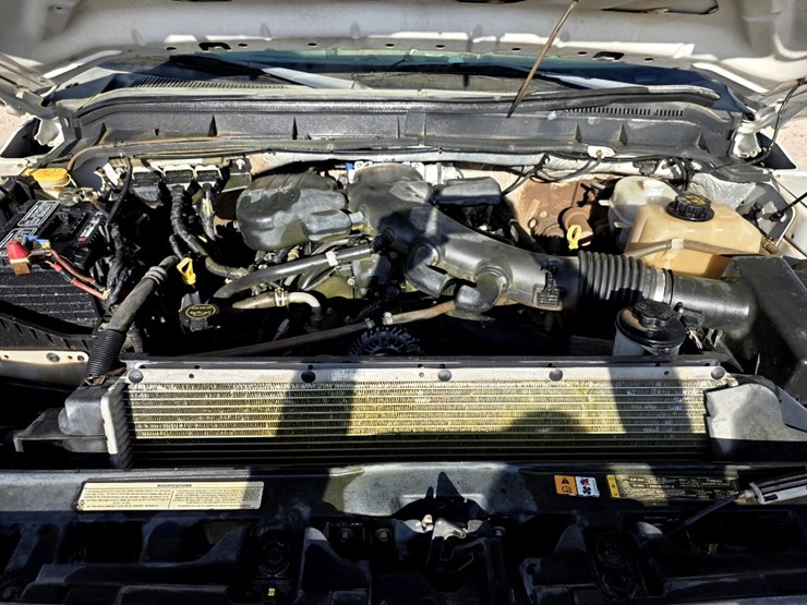 2013-ford-f550-image-9