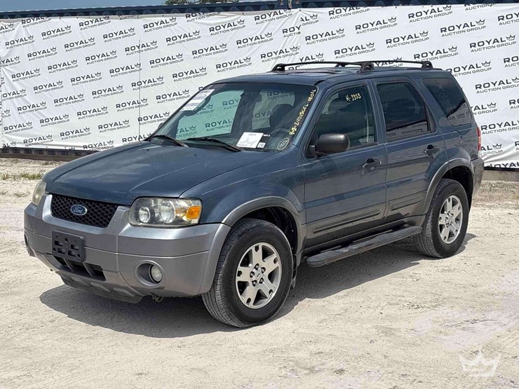 2005-ford-escape-image-1
