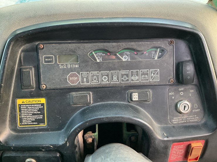 2006-deere-648g-iii-image-28