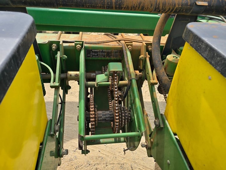john-deere-1770-image-30