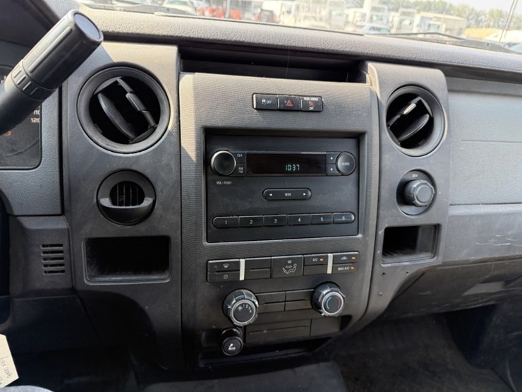 2012-ford-f150-image-28