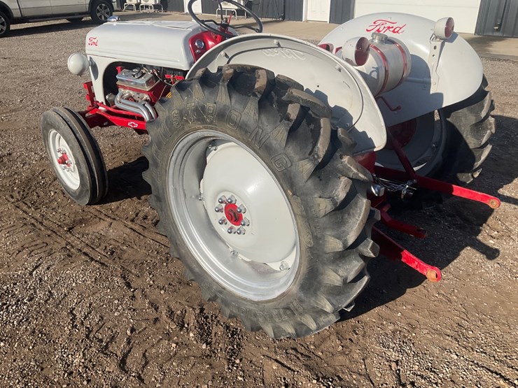 ford-tractor-image-19