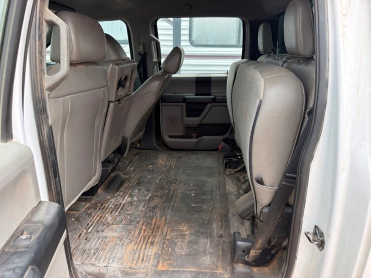 2020-ford-f350-image-9
