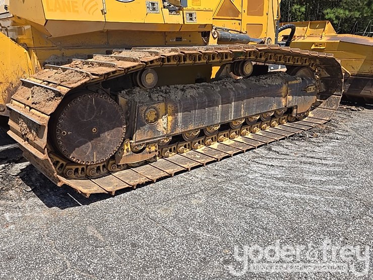 2018-deere-850k-image-11
