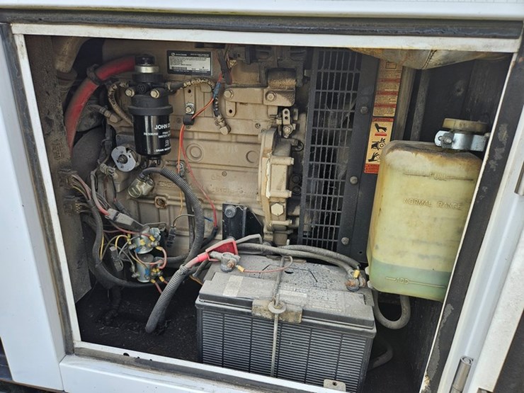 #70-•-magnum-towable-generator-image-17