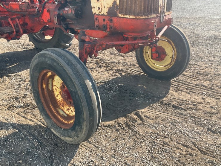 #6068-•-1958-case-211-b-tractor-image-10