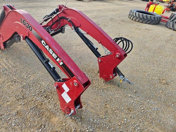 case-ih-l630-image-14