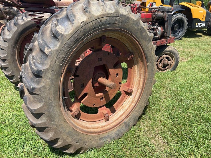 1954-farmall-super-h-image-34