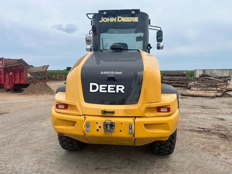 2020-deere-344l-image-10