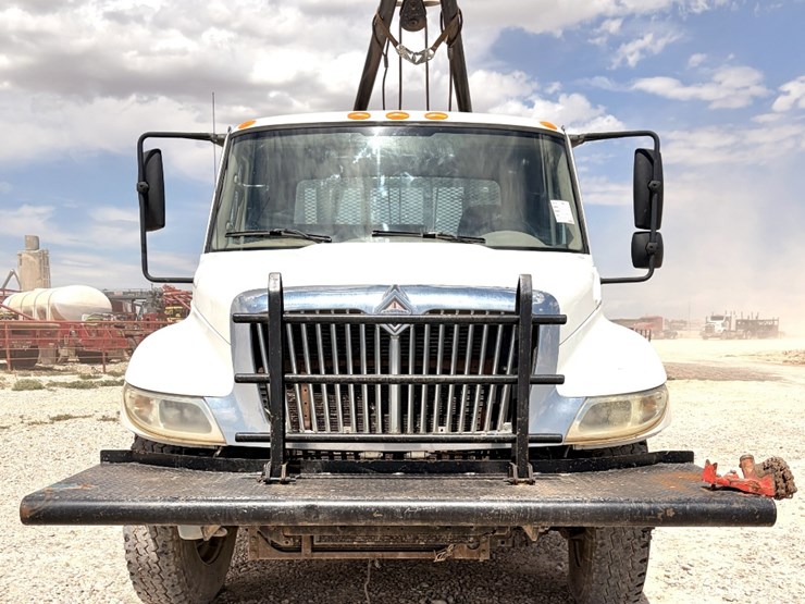 2013-international-durastar-4300-image-2