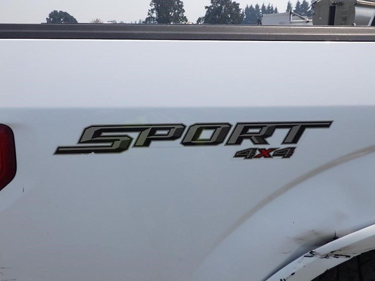 2016-ford-f150-image-17