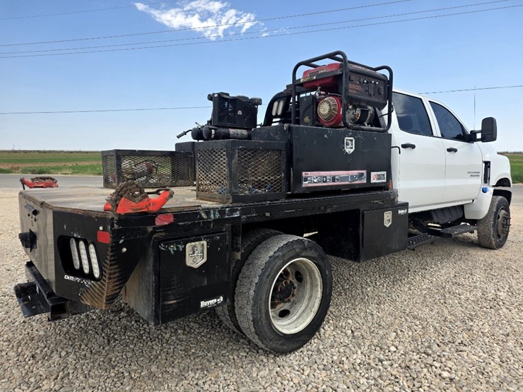 2023-chevrolet-silverado-4500hd-image-5