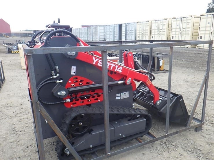 2026-agt-ysrt14-skid-steer-tracked-loader-image-3