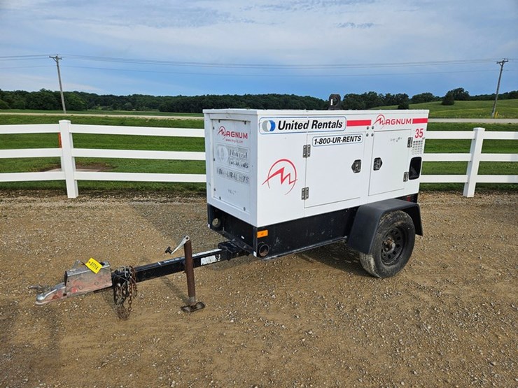 #70-•-magnum-towable-generator-image-1