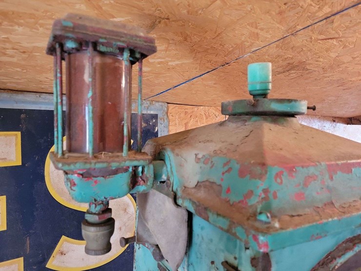 tokheim-clock-face-pump-image-7