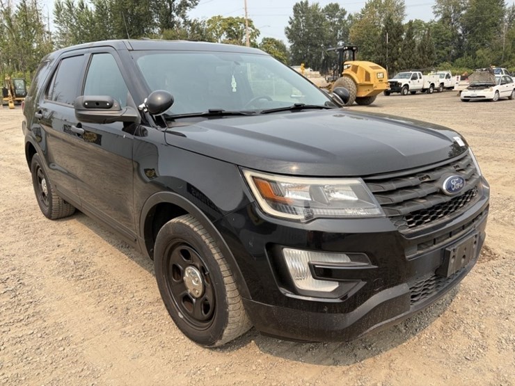 2018-ford-explorer-image-2