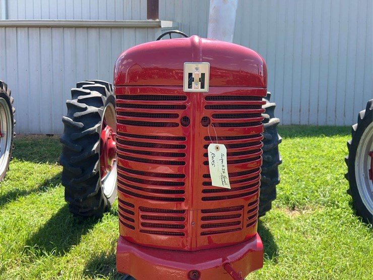 1953-farmall-super-h-image-20