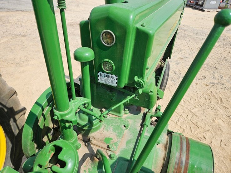 john-deere-b-image-28
