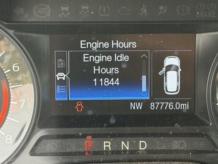 2018-ford-explorer-image-29
